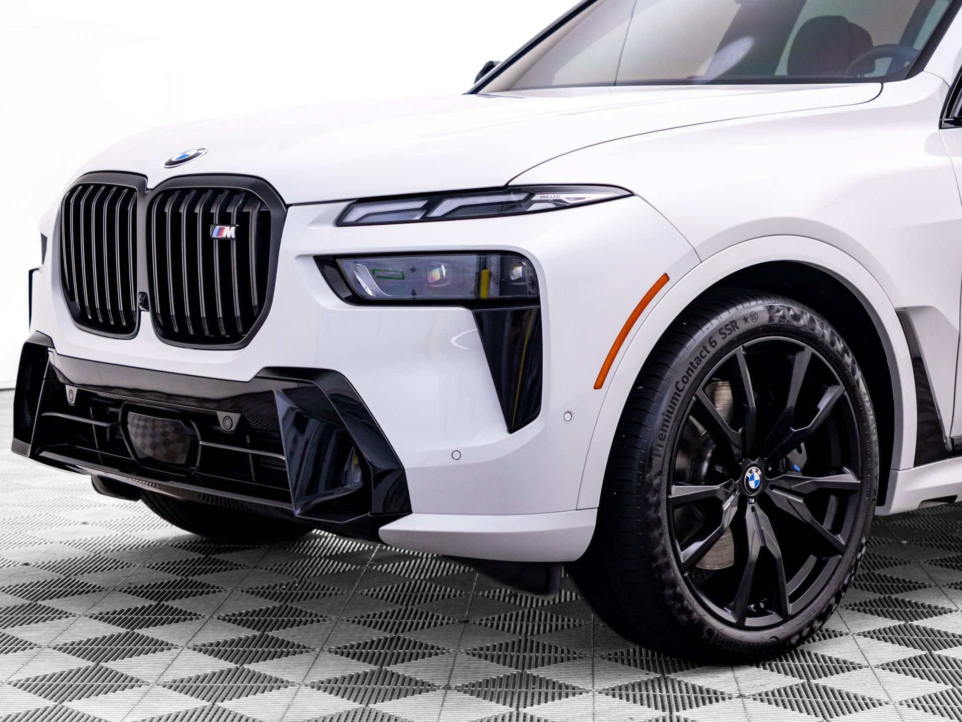 Used 2026 BMW X7 M60i AWD/4WD image 41