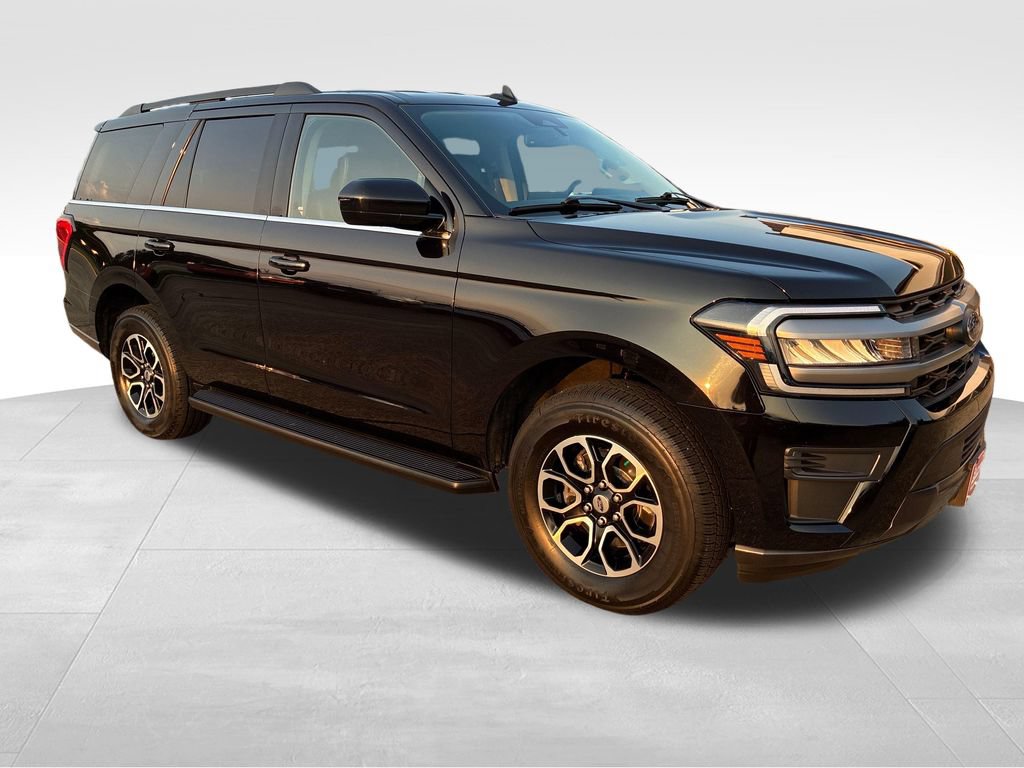 Used 2024 Ford Expedition XLT AWD/4WD image 9
