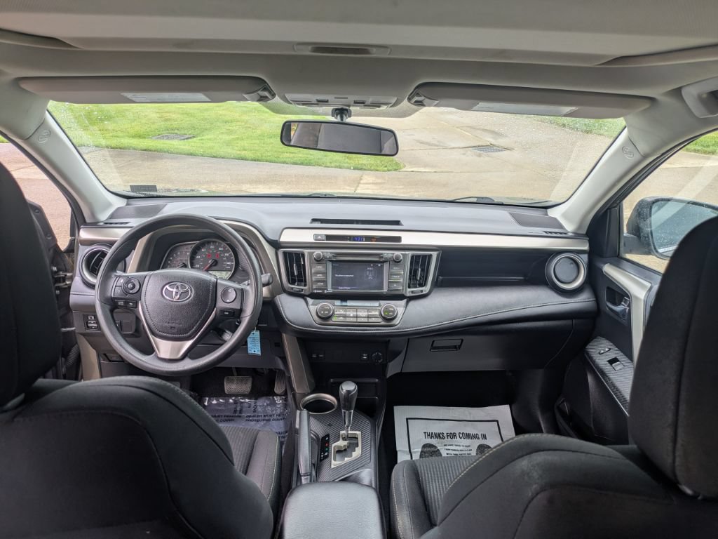 Used 2014 Toyota RAV4 XLE AWD/4WD image 11