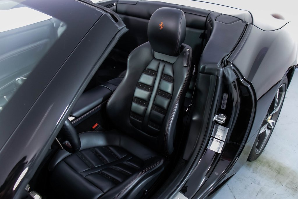 Used 2014 Ferrari California image 42