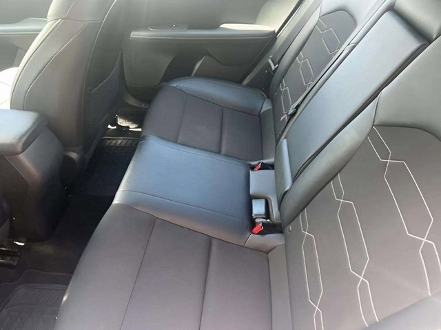 Used 2023 Kia Forte GT-Line w/ GT-Line Premium Package image 7