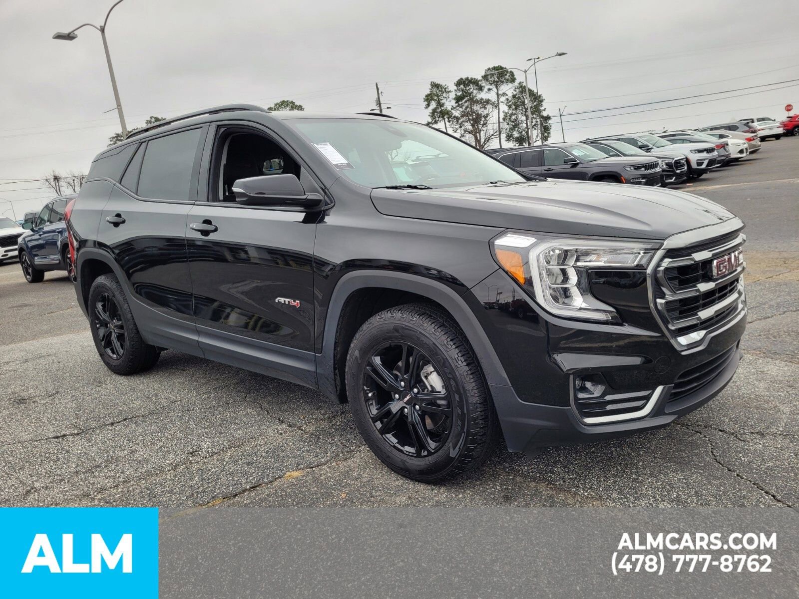 Used 2024 GMC Terrain AT4 image 18