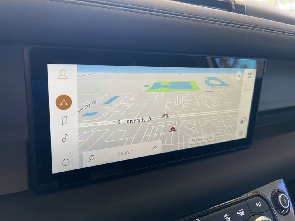 Used 2023 Land Rover Defender 110 X-Dynamic SE image 10