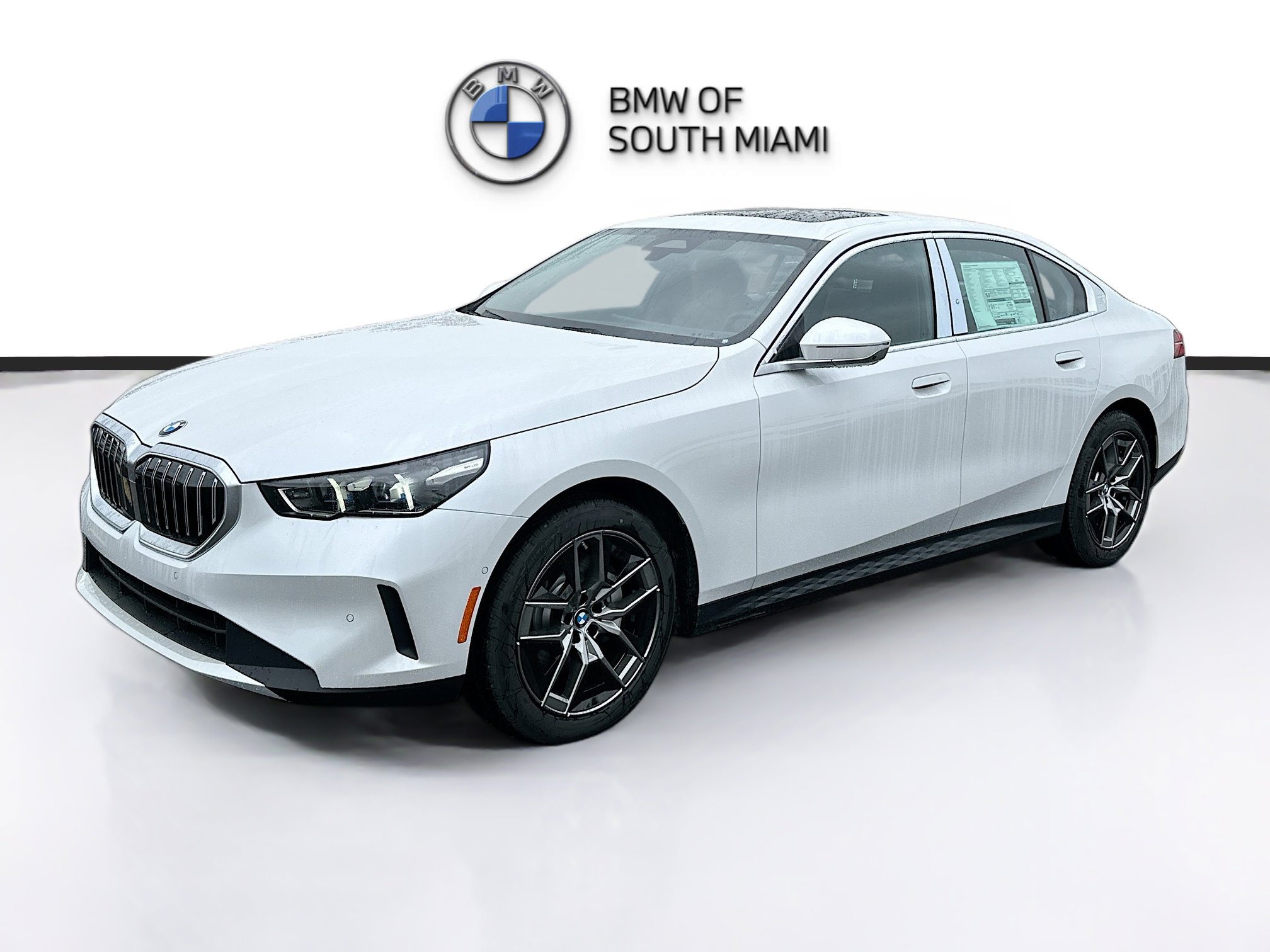 New 2026 BMW 530i w/ Convenience Package image 3