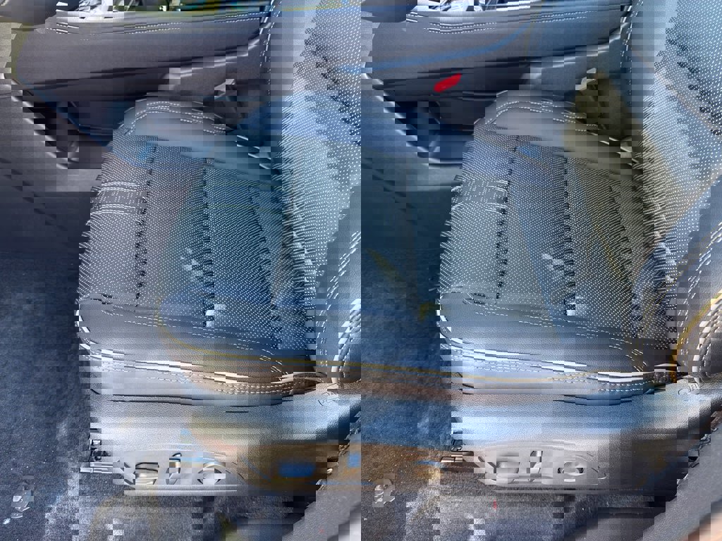 New 2026 Chevrolet Traverse High Country image 12