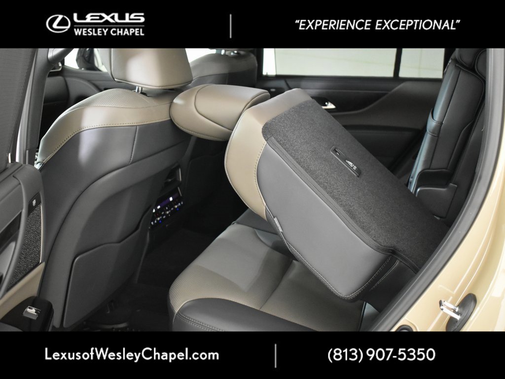 Used 2025 Lexus LX 700h Overtrail image 21