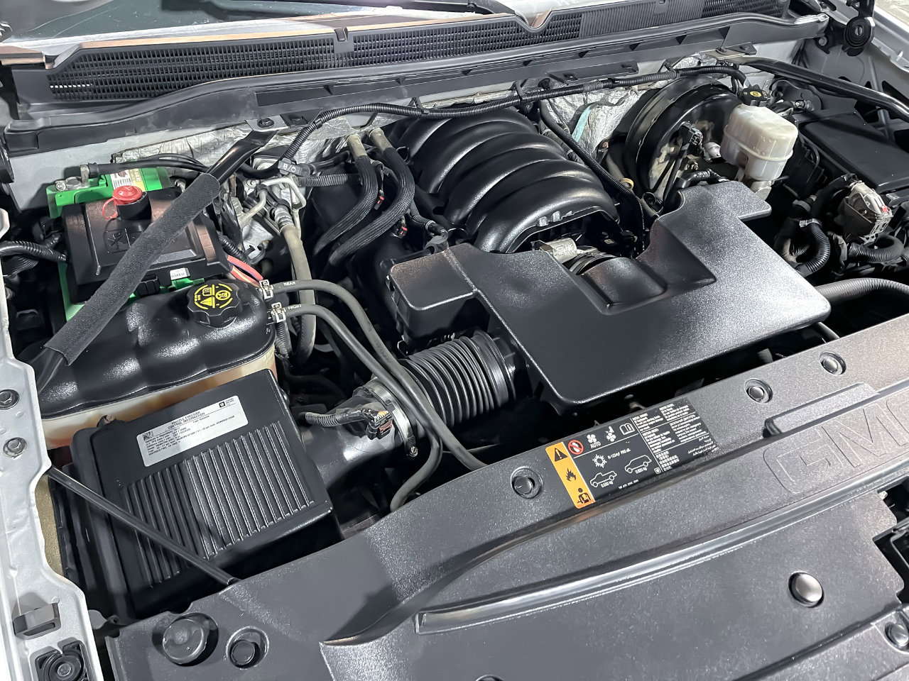 Used 2017 GMC Sierra 1500 4x4 Regular Cab image 23