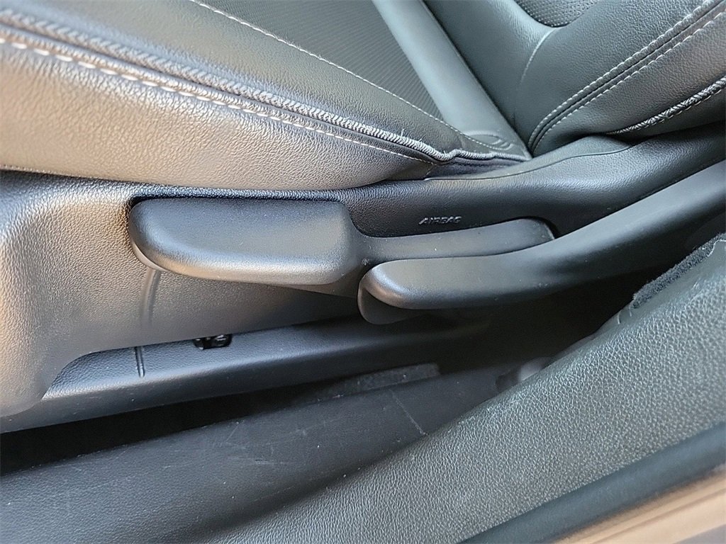 Used 2024 Buick Encore GX Sport Touring image 16