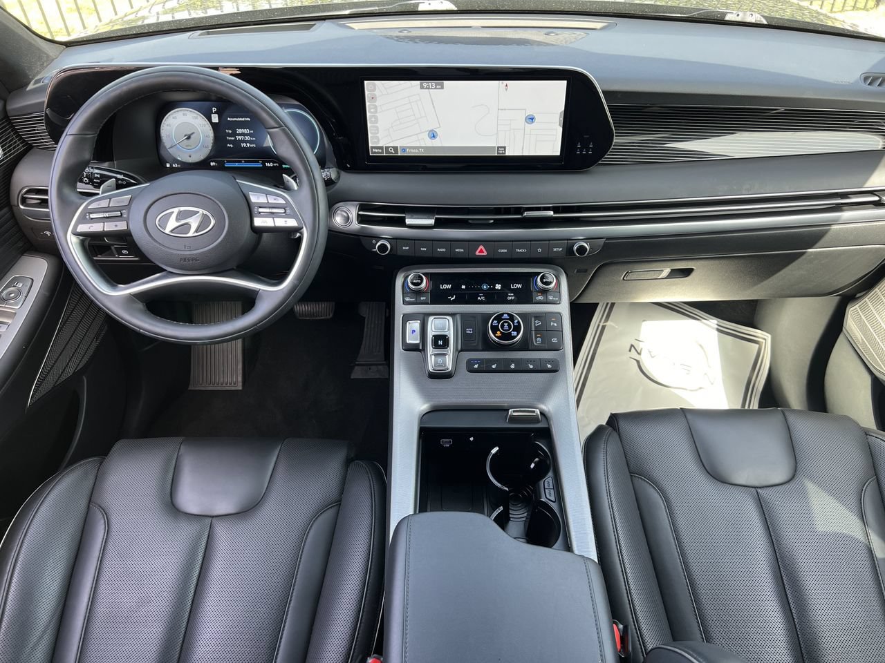 Used 2025 Hyundai Palisade Calligraphy AWD/4WD image 8