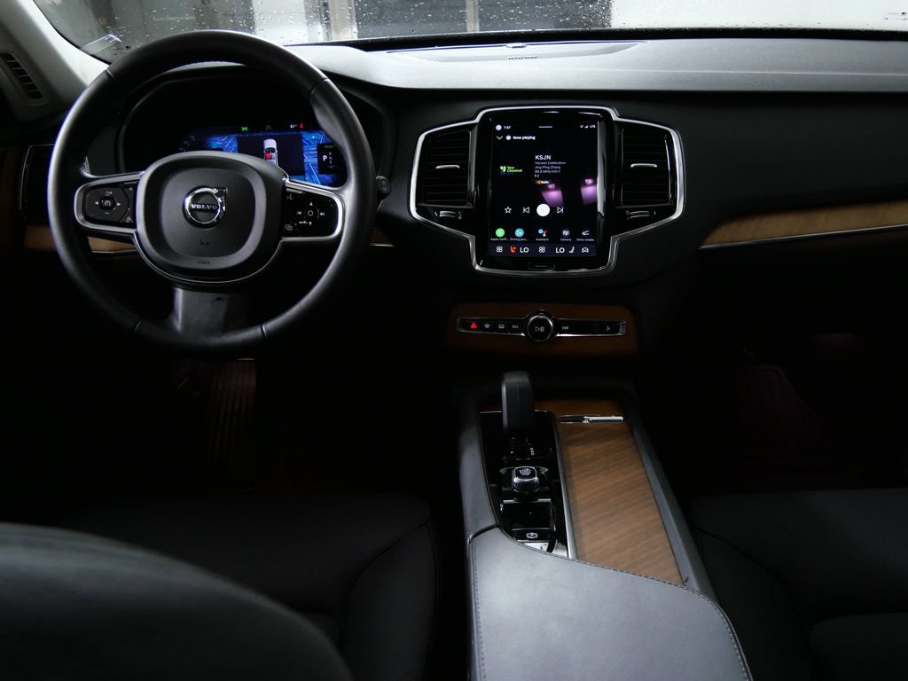 Used 2024 Volvo XC90 T8 Plus w/ Protection Package Premier AWD/4WD image 20