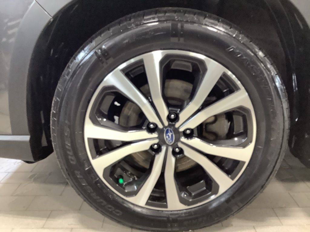 Used 2022 Subaru Forester Limited image 25