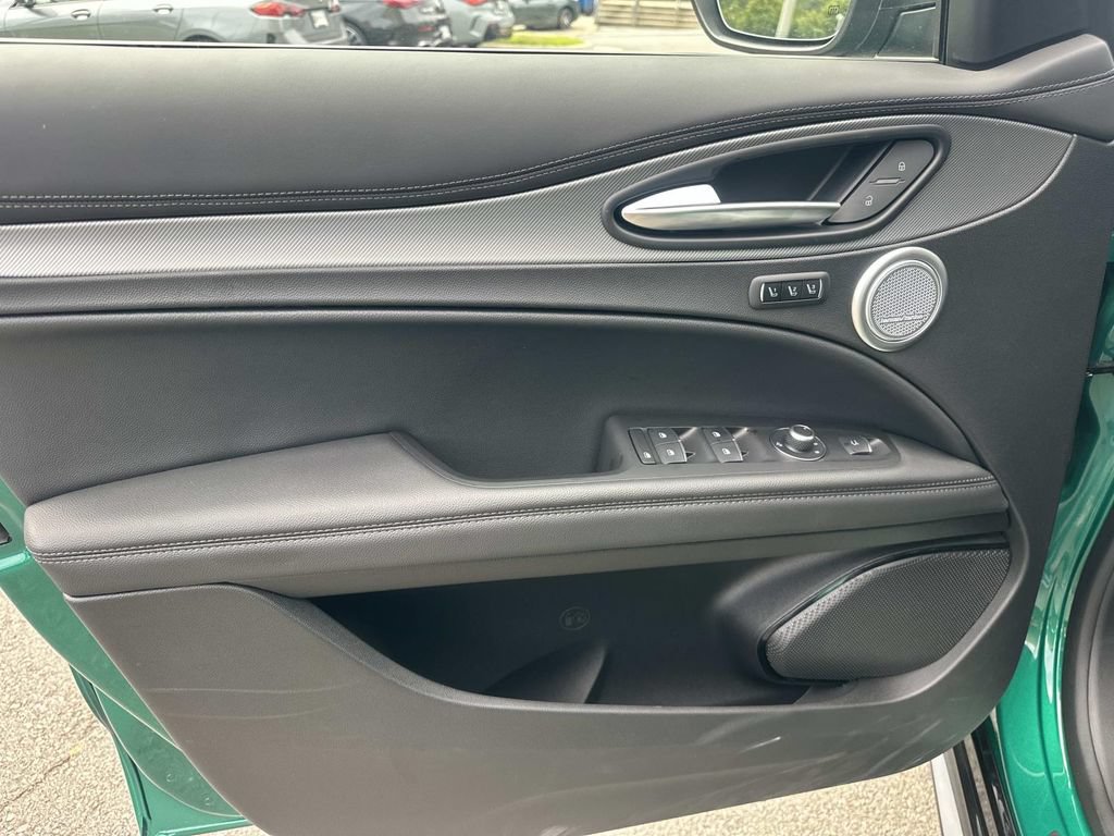 New 2026 Alfa Romeo Stelvio Sprint AWD/4WD image 18