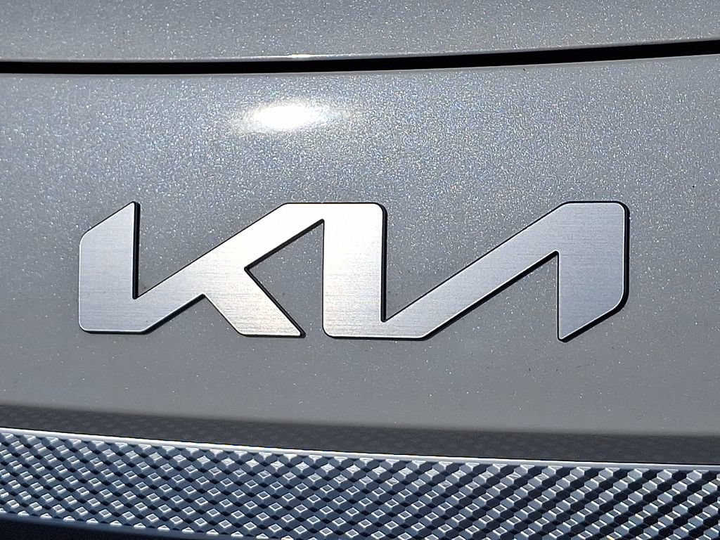 New 2026 Kia Seltos S FWD image 11