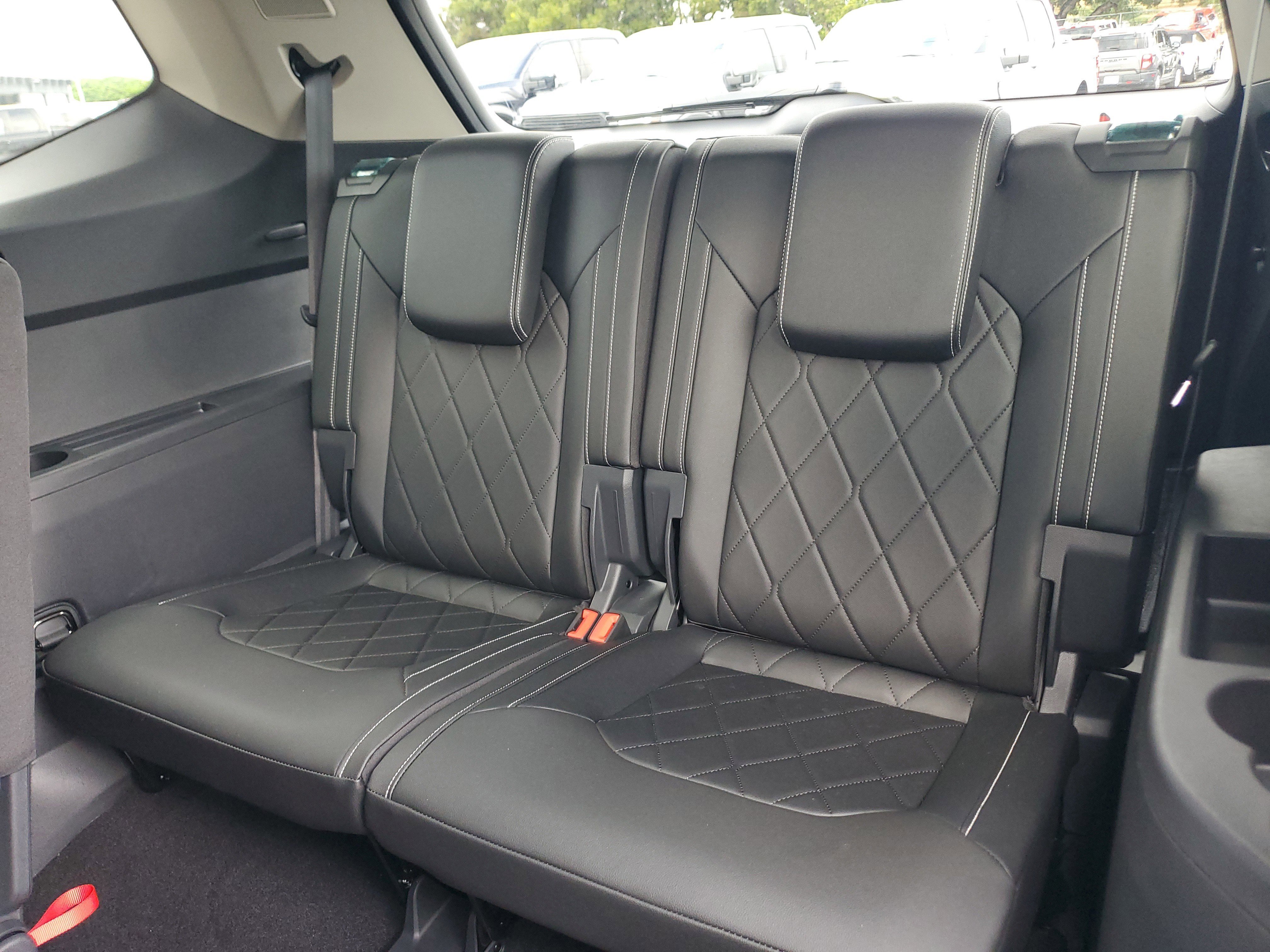 Used 2025 Volkswagen Atlas SEL Premium R-Line image 15