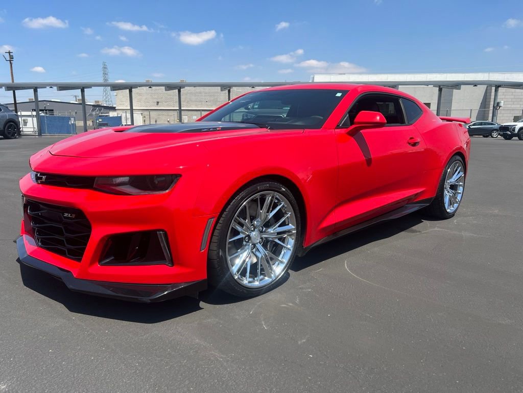 Used 2018 Chevrolet Camaro ZL1 RWD image 3