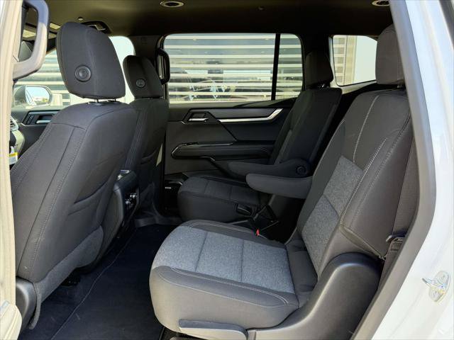 Used 2026 GMC Acadia Elevation FWD image 15