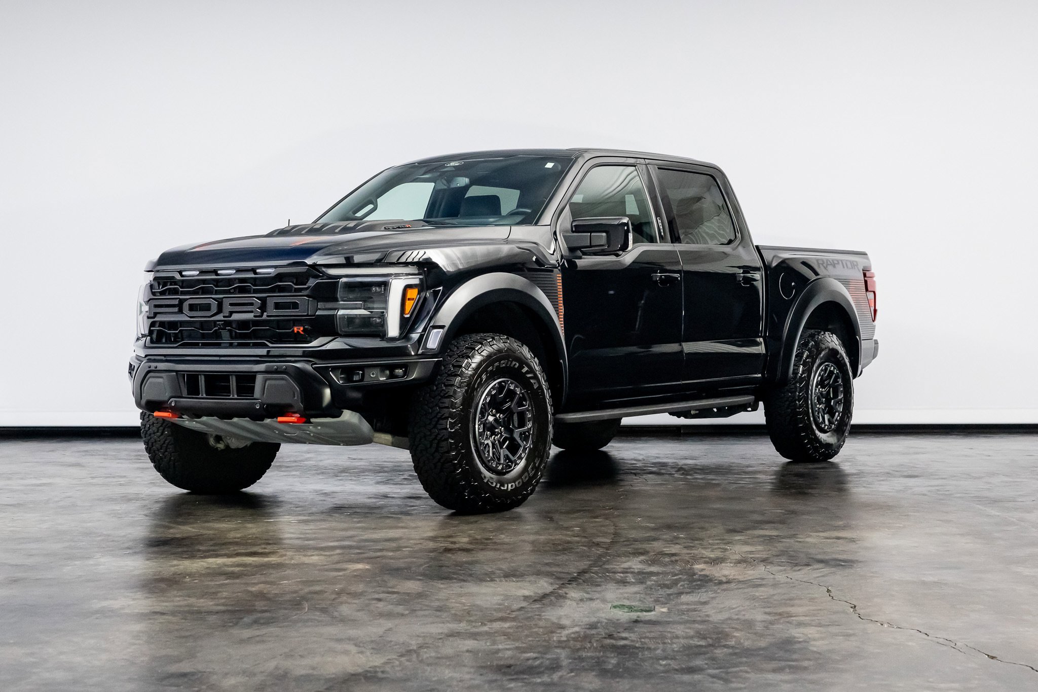 Used 2024 Ford F150 Raptor w/ Equipment Group 803A Raptor R AWD/4WD image 9