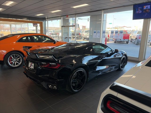 Used 2020 Chevrolet Corvette Stingray w/ 2LT Preferred Equipment Group image 4