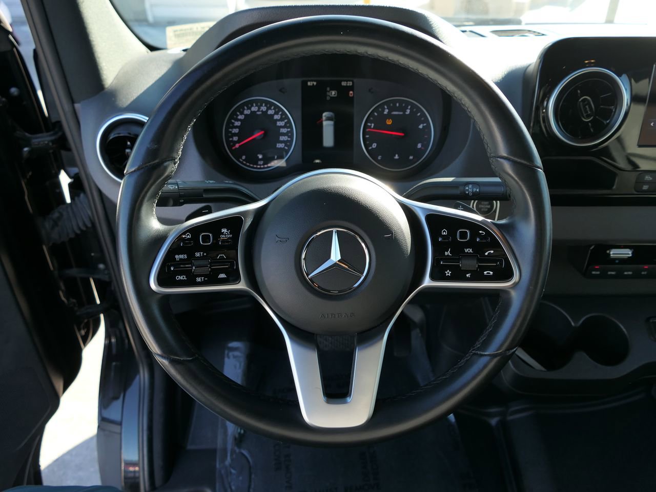 Used 2023 Mercedes-Benz Sprinter 2500 image 19