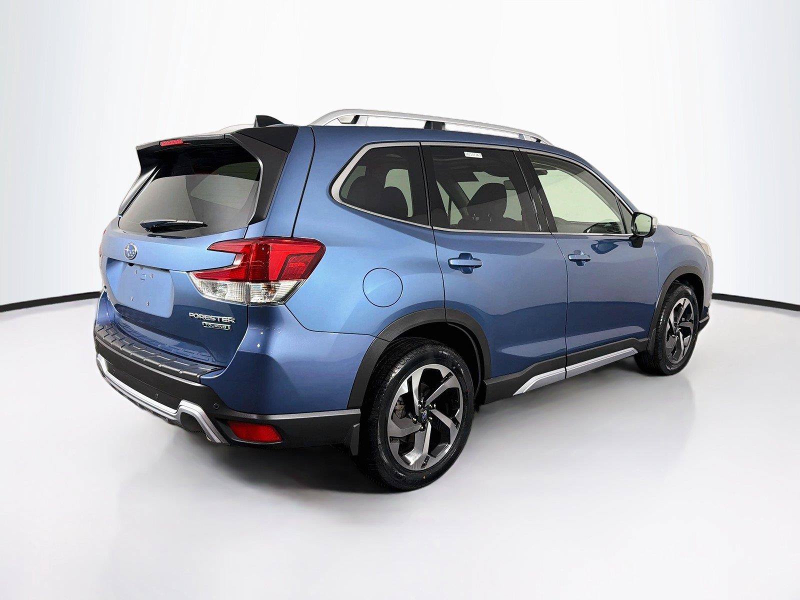 Used 2024 Subaru Forester Touring w/ Pop Package 2 AWD/4WD image 11