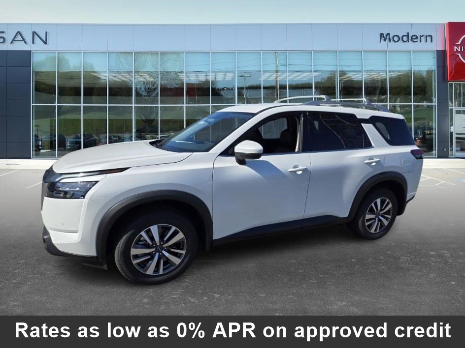 New 2025 Nissan Pathfinder SL