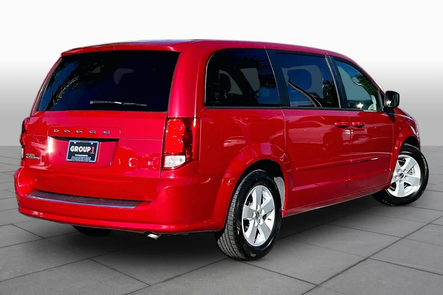 Used 2016 Dodge Grand Caravan SE w/ Quick Order Package 29E SE FWD image 13