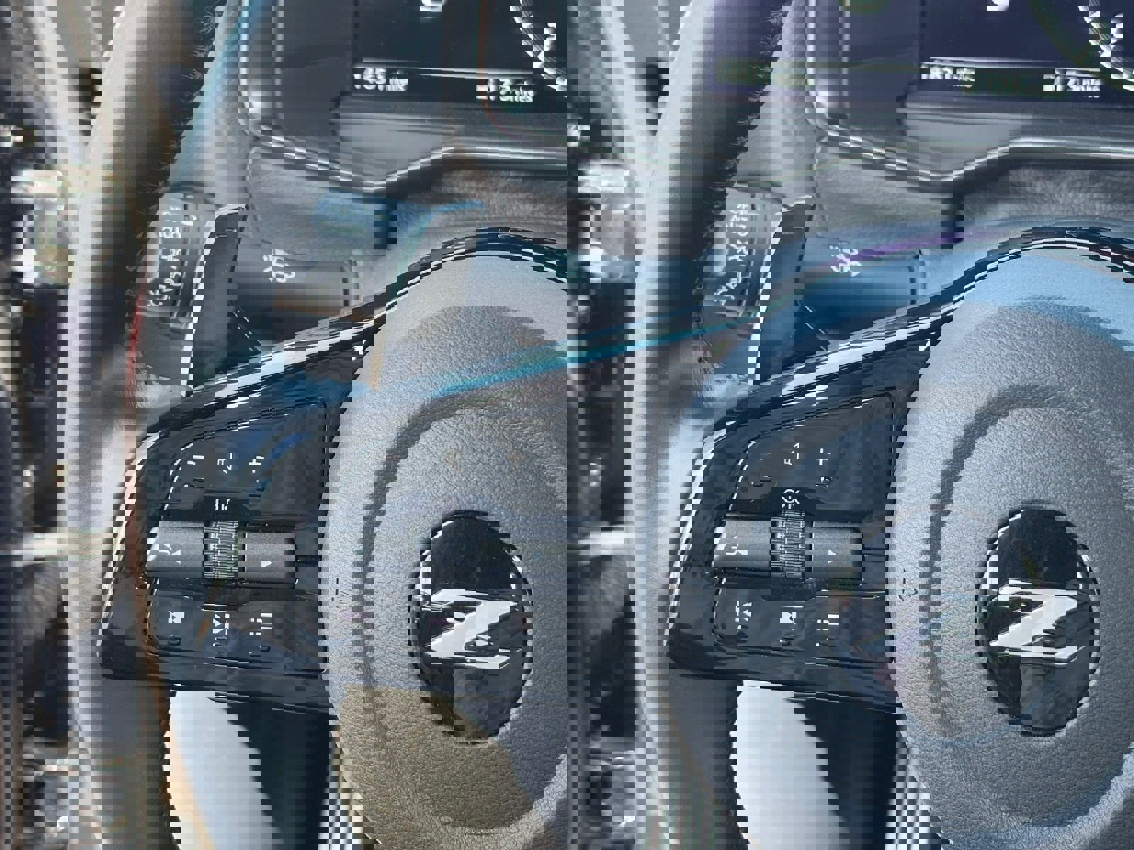 Certified 2024 Nissan Z Performance w/ Floor Mat Package image 18