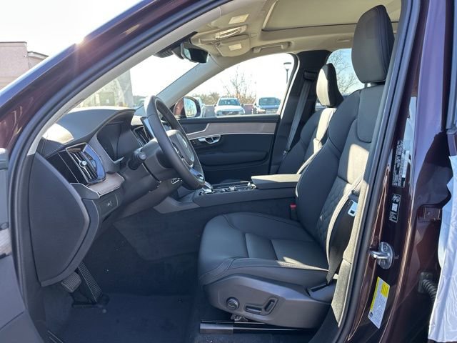 New 2026 Volvo XC90 B5 Core w/ Protection Package Premier image 13