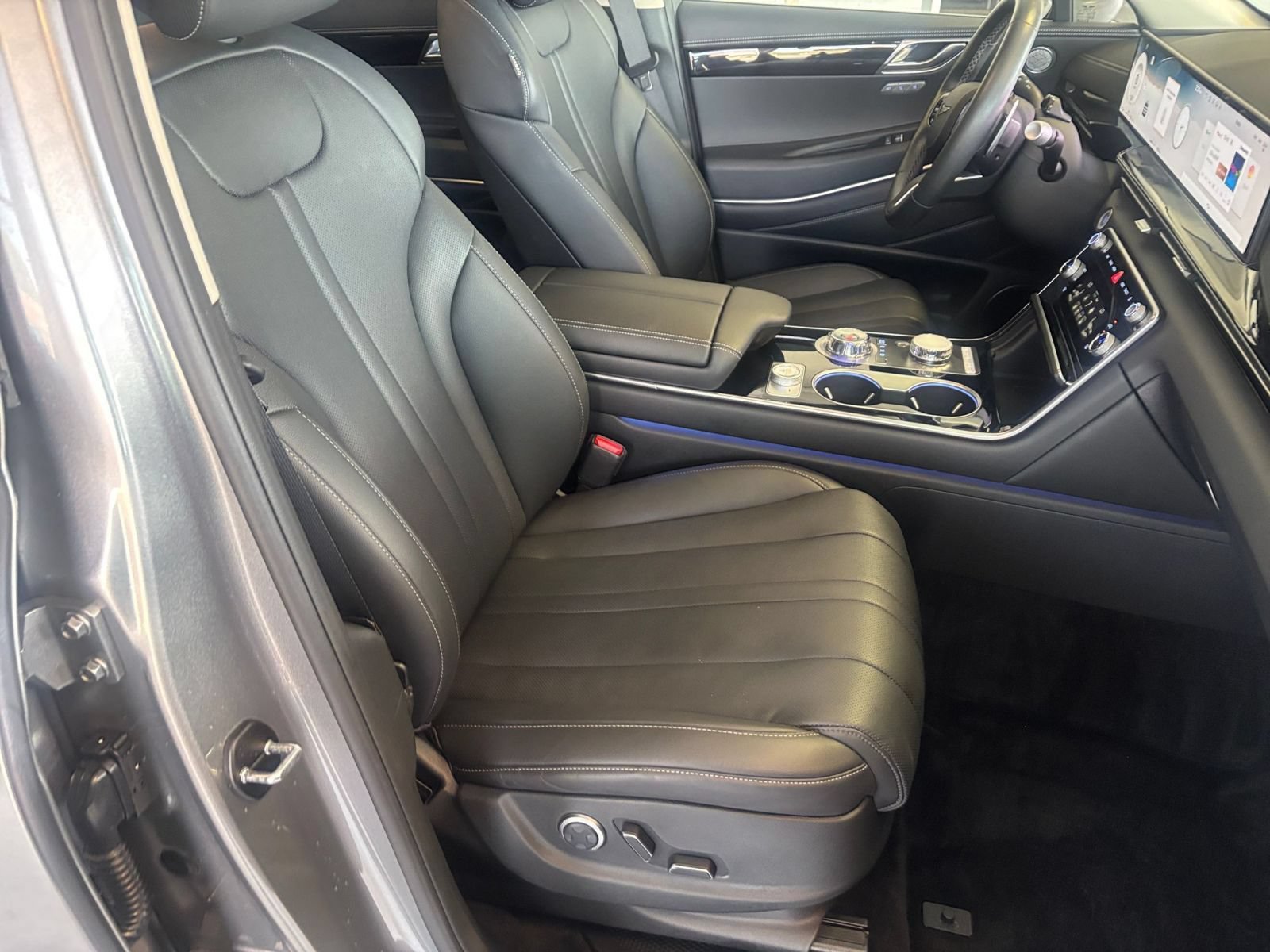 Used 2026 Genesis GV80 2.5T AWD/4WD image 38