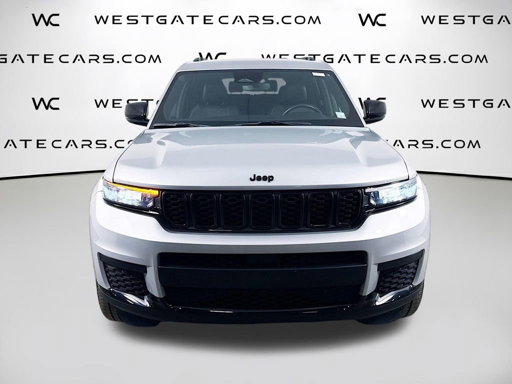Used 2021 Jeep Grand Cherokee L Laredo image 4