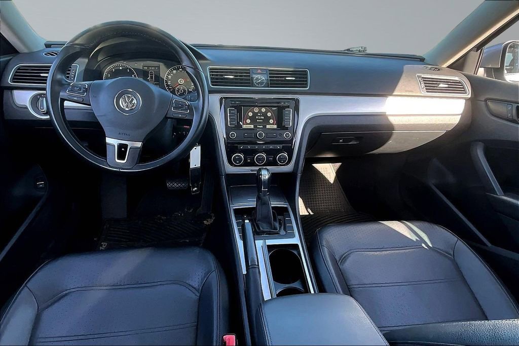 Used 2012 Volkswagen Passat 2.5 SE image 6