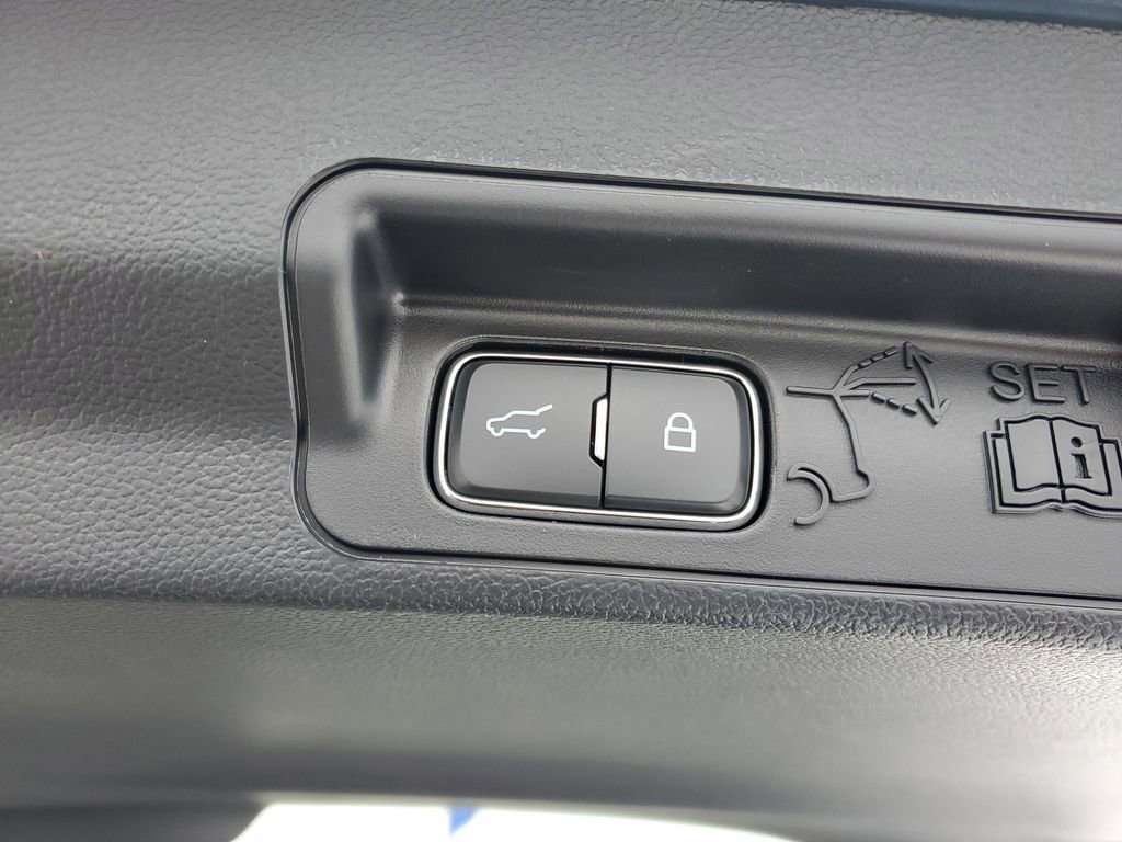 New 2026 Ford Explorer Active w/ Active Comfort Package image 33