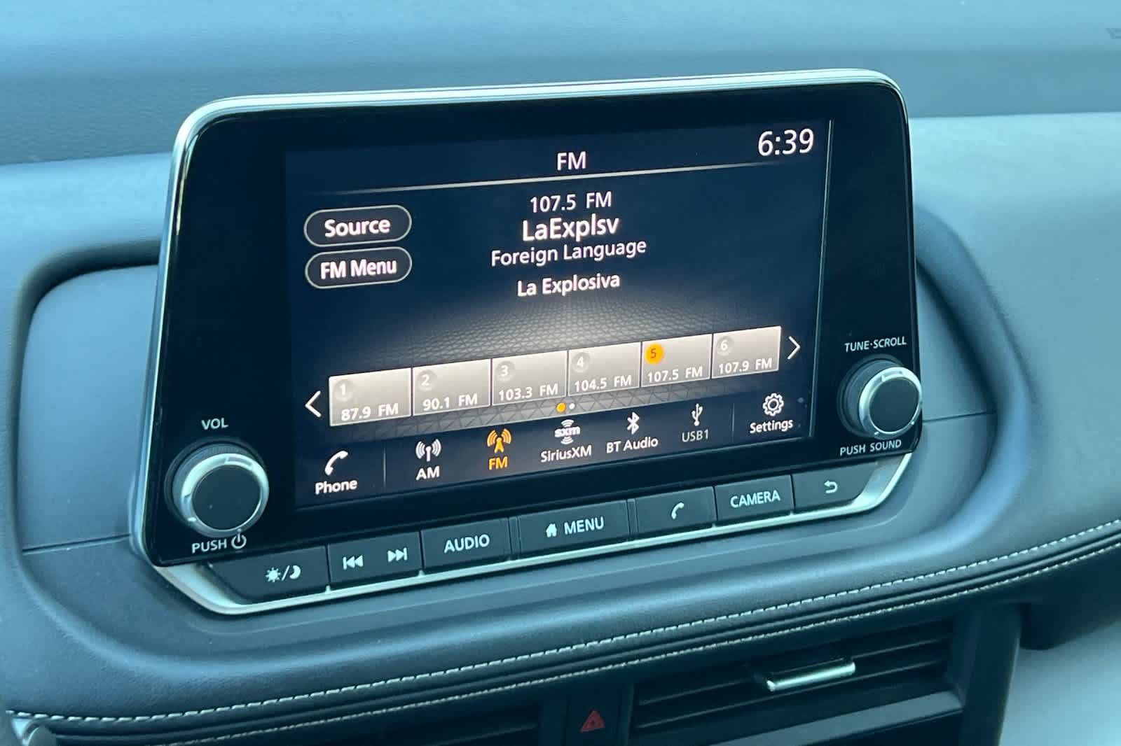 Used 2024 Nissan Rogue SV image 19