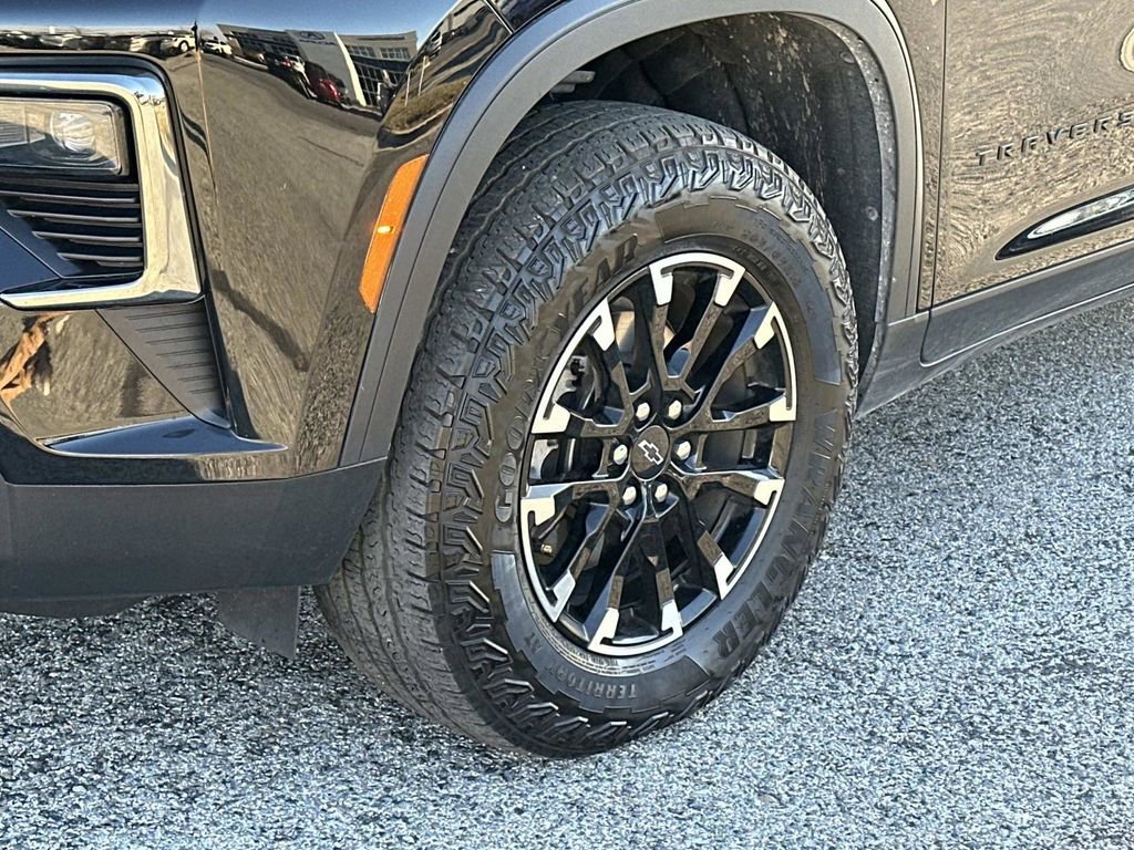 Used 2024 Chevrolet Traverse Z71 image 30