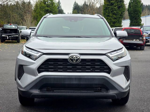 Used 2025 Toyota RAV4 XLE image 2