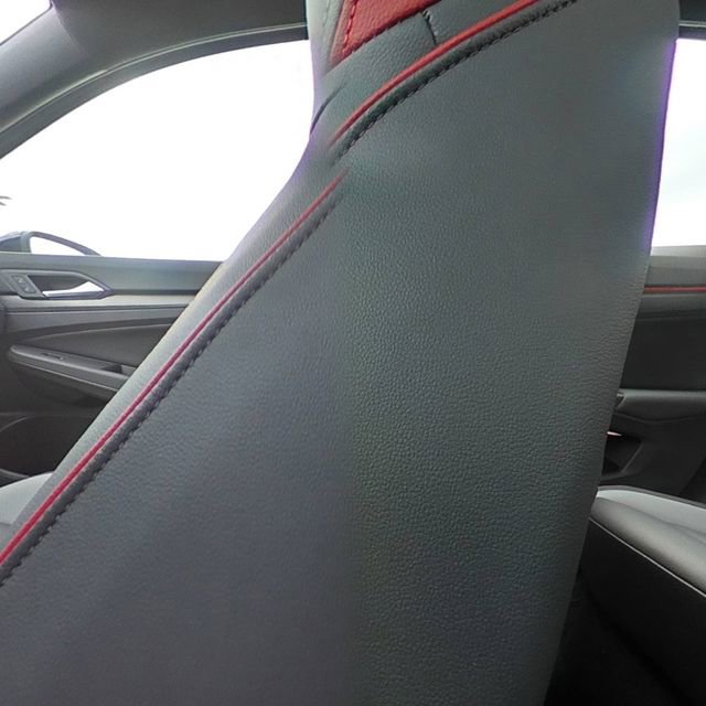 New 2025 Volkswagen GTI SE image 27