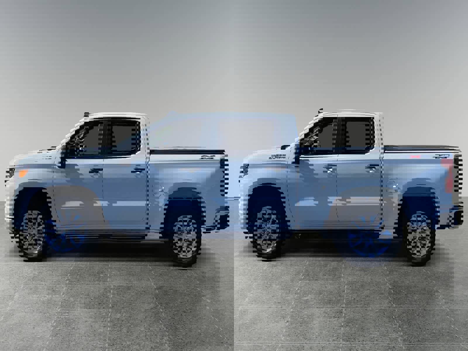 Used 2025 Chevrolet Silverado 1500 Custom image 2