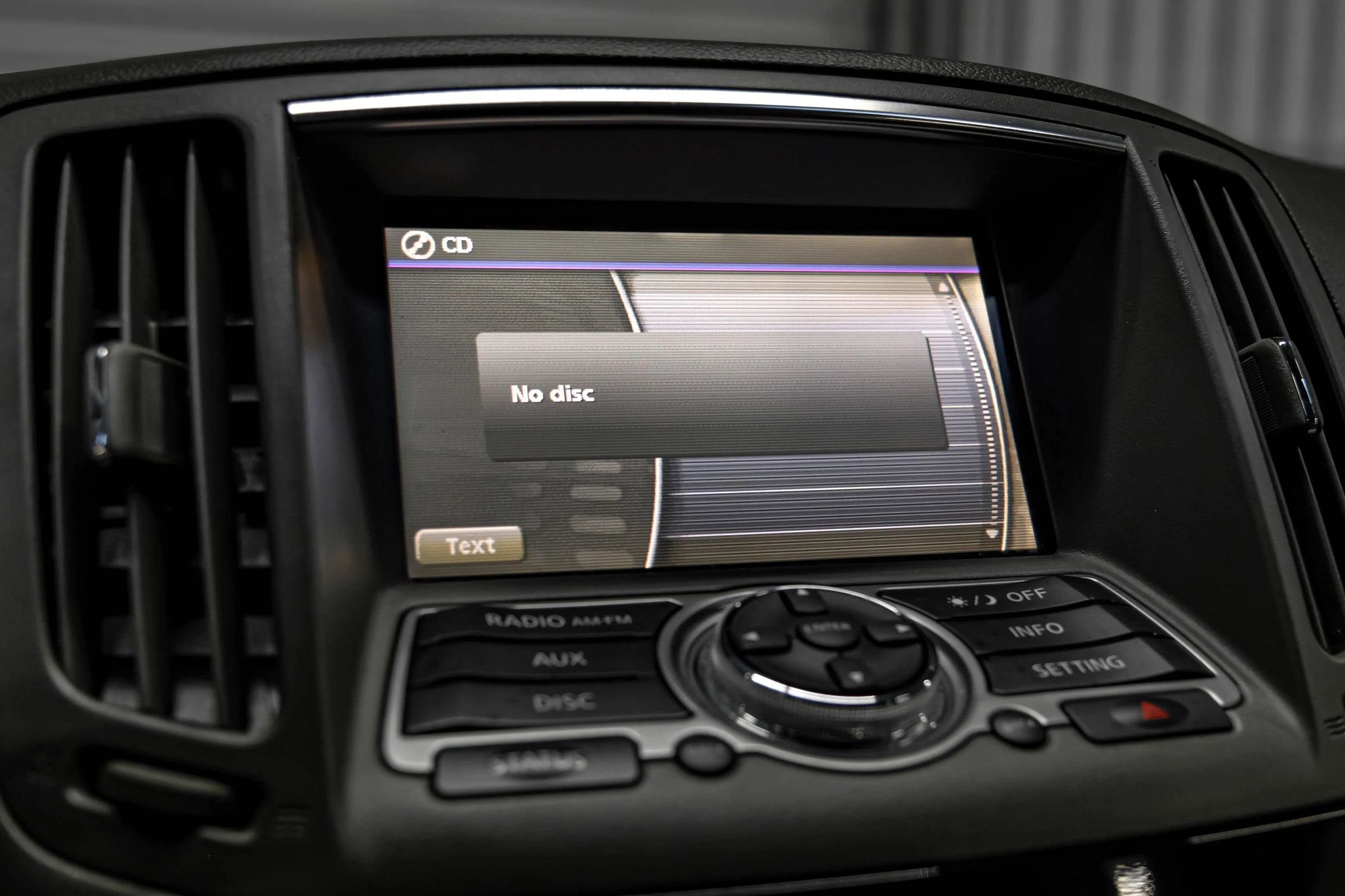 Used 2015 INFINITI Q40 image 36