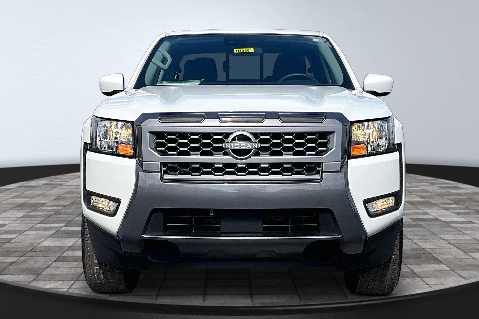 Certified 2025 Nissan Frontier SV w/ SV Convenience Package RWD image 4