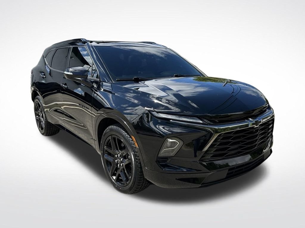 Certified 2024 Chevrolet Blazer RS w/ Driver Confidence II Package AWD/4WD image 9