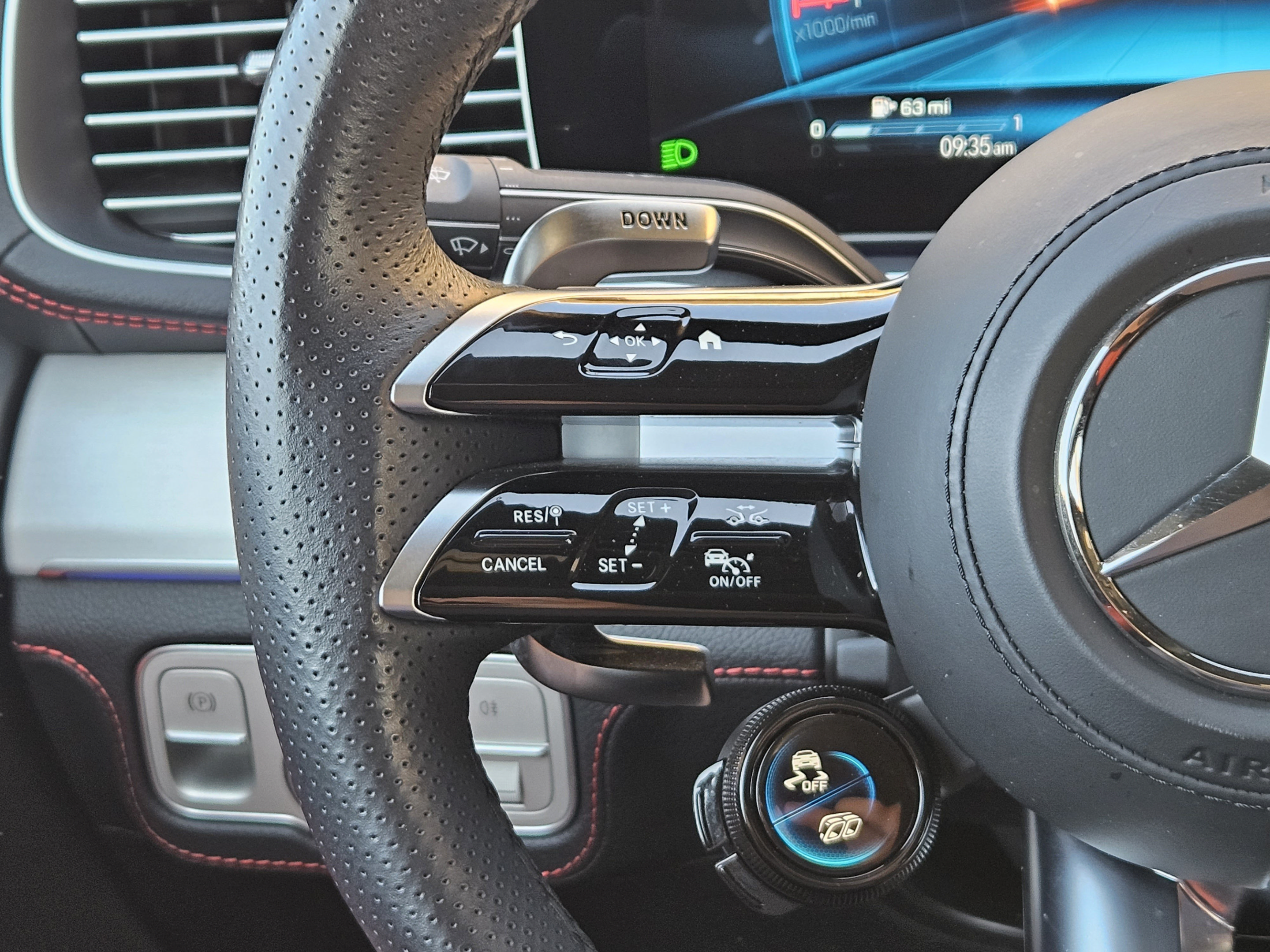 Certified 2024 Mercedes-Benz GLE 53 AMG 4MATIC Coupe w/ Driver Assistance Package image 24