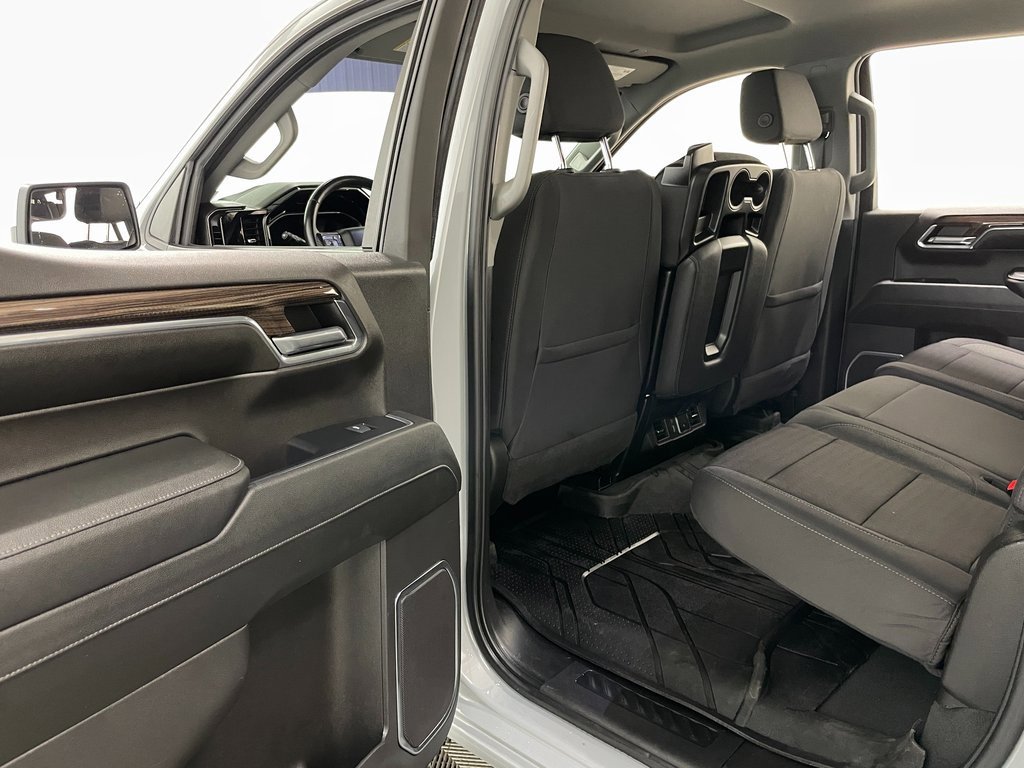 Used 2024 Chevrolet Silverado 1500 LT image 43