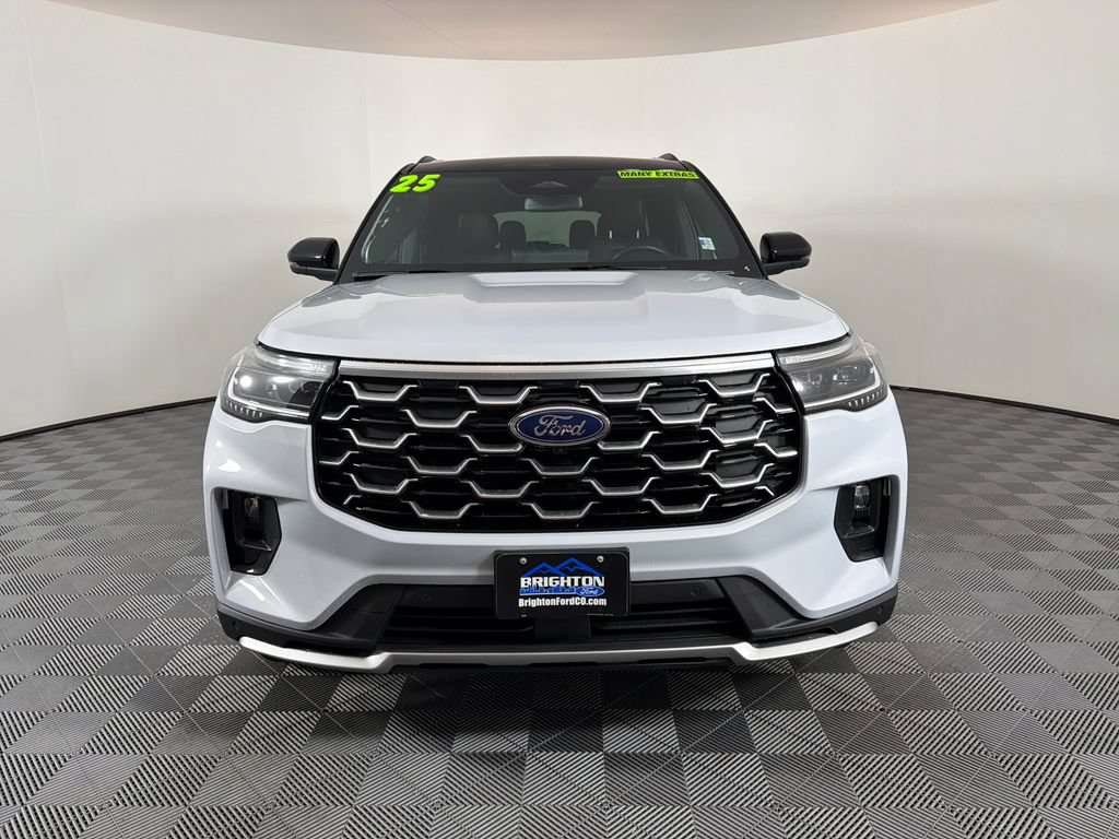 Used 2025 Ford Explorer Platinum w/ Ultimate Package AWD/4WD image 8