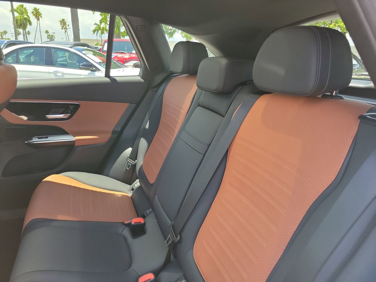 Certified 2024 Mercedes-Benz GLC 300 image 11
