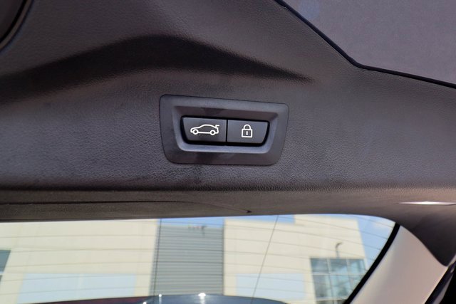 Used 2020 BMW X7 xDrive40i w/ Premium Package image 51