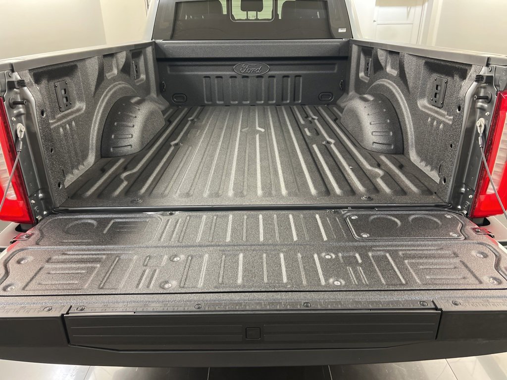 New 2026 Ford F250 Lariat image 40