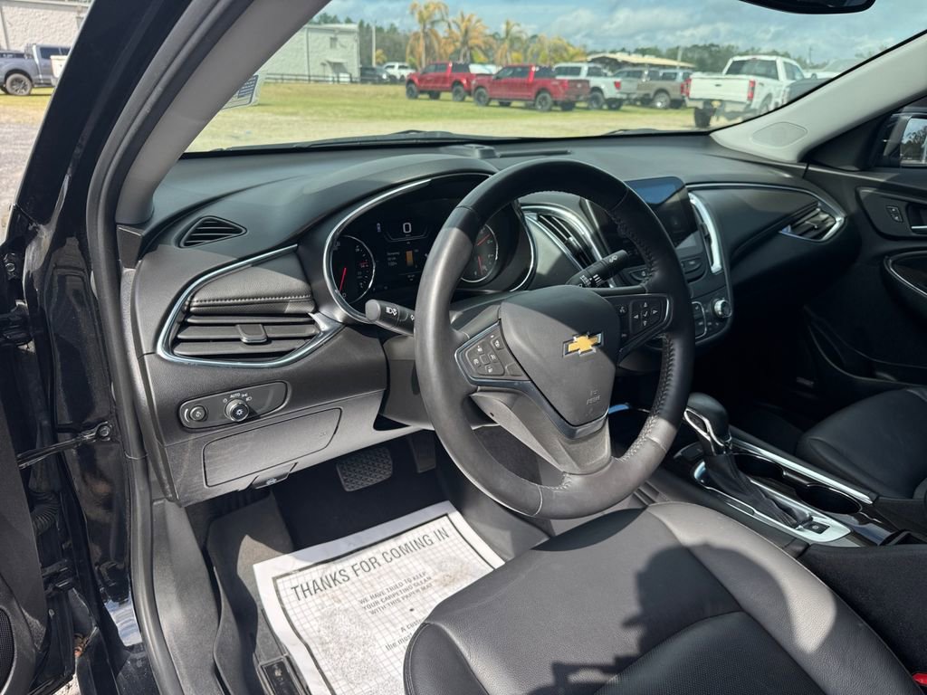 Used 2022 Chevrolet Malibu Premier image 27