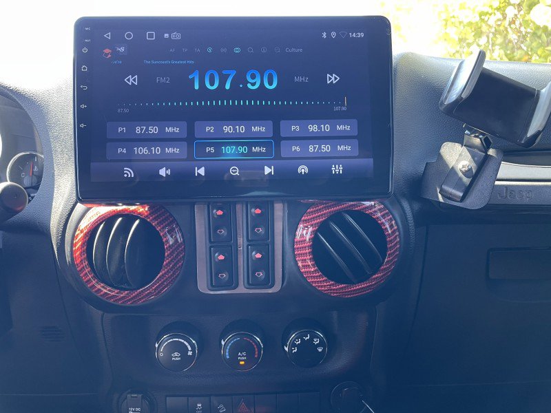 Used 2017 Jeep Wrangler Unlimited Sport w/ Connectivity Group AWD/4WD image 20