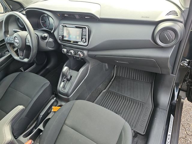 Used 2024 Nissan Kicks S image 28