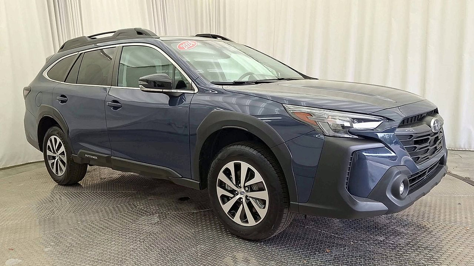 Used 2024 Subaru Outback Premium image 5